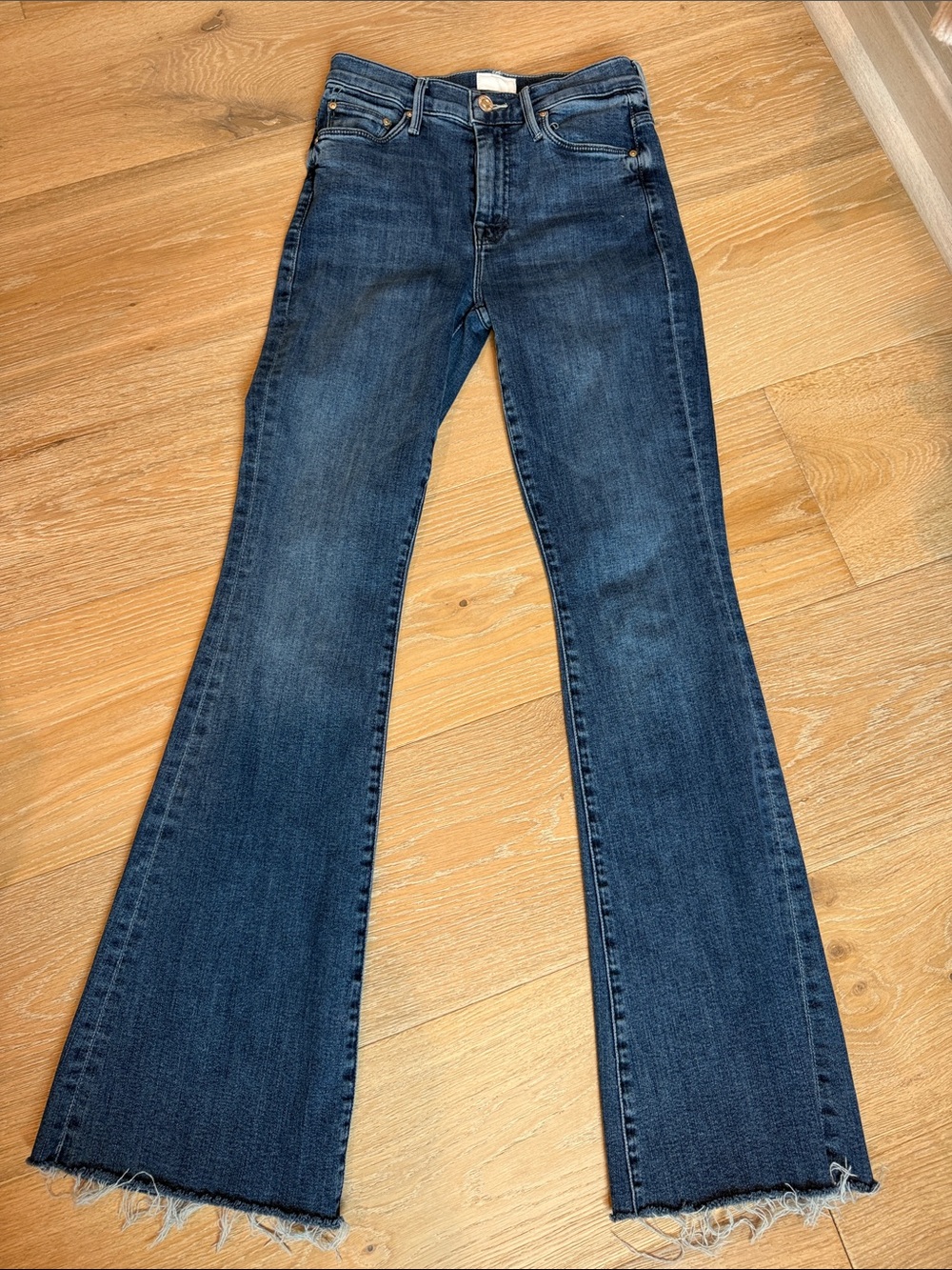 MOTHER Jeans The Weekender Fray Dark Jeans